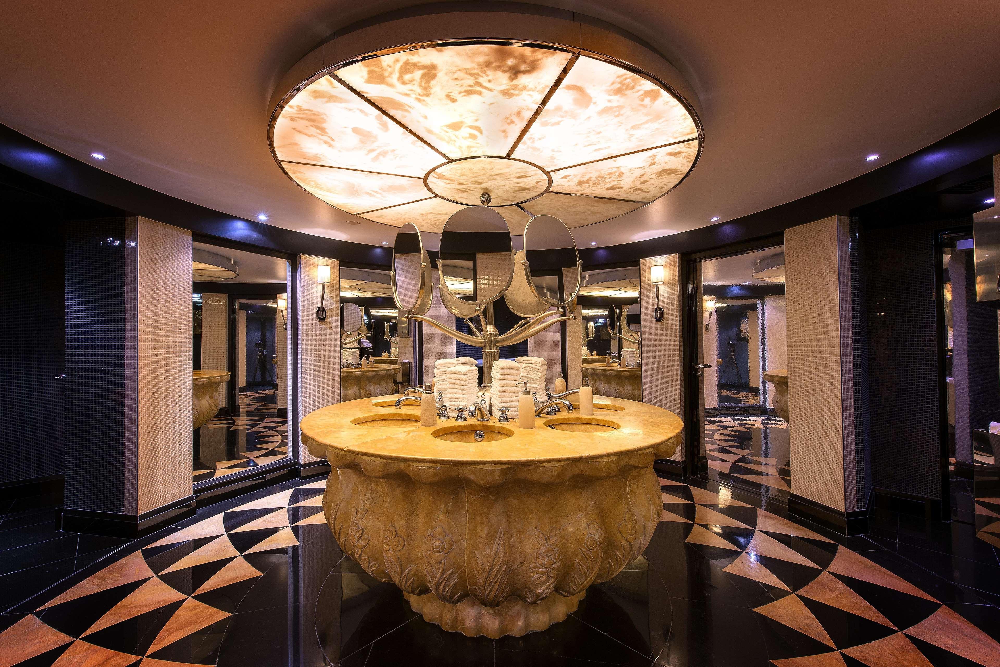 L'Hotel Du Collectionneur Paris Luaran gambar The lobby of the hotel