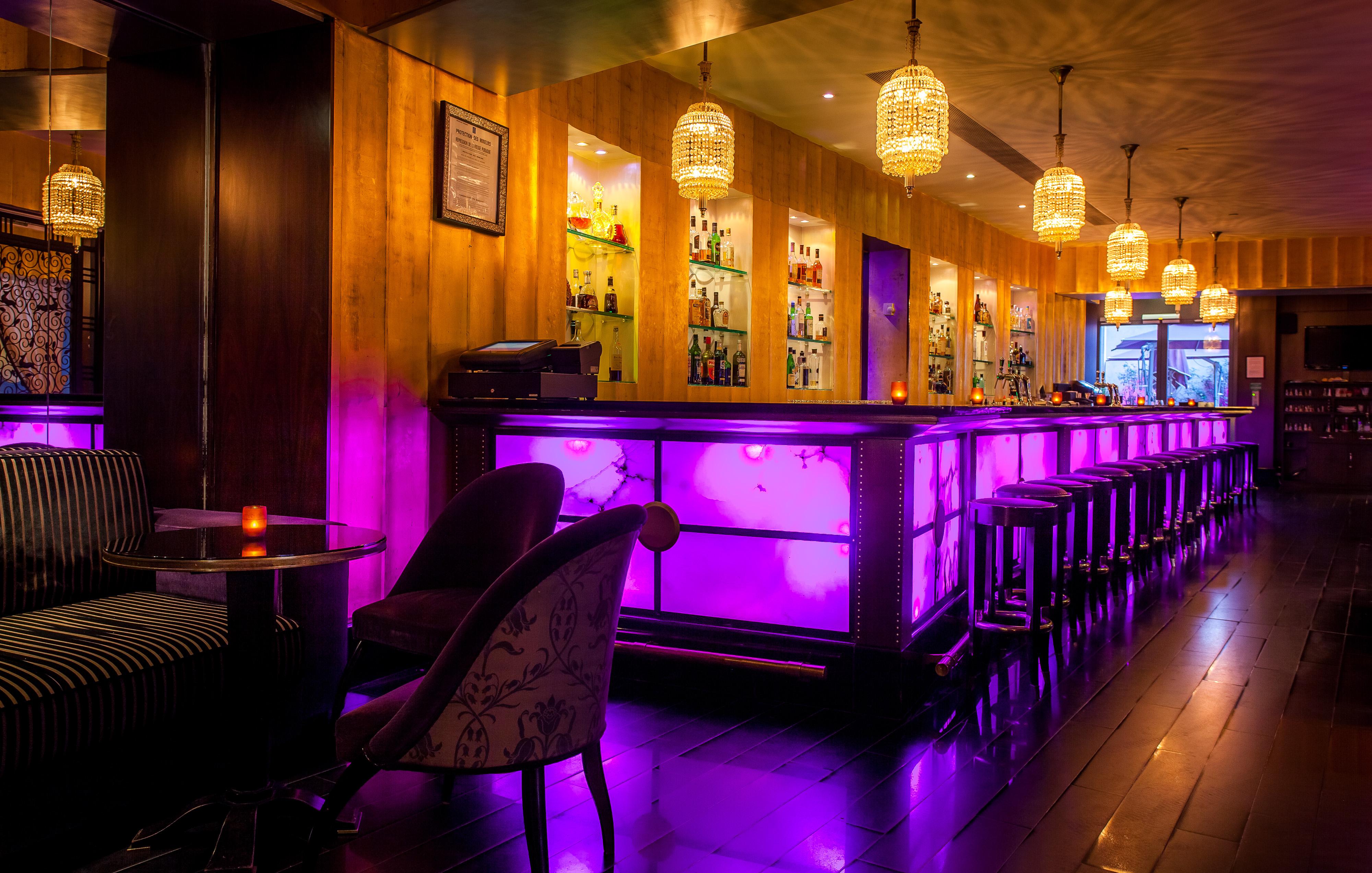 L'Hotel Du Collectionneur Paris Luaran gambar The bar at the Mandarin Oriental, London