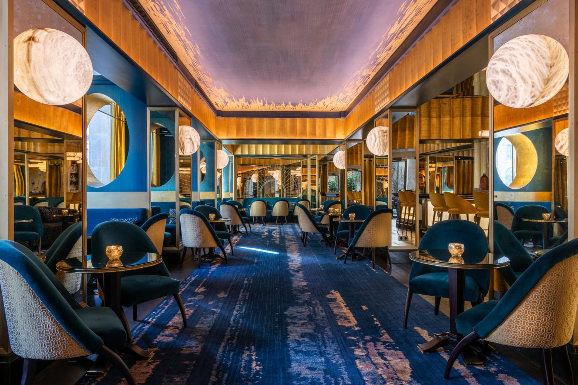 L'Hotel Du Collectionneur Paris Luaran gambar The interior of the restaurant